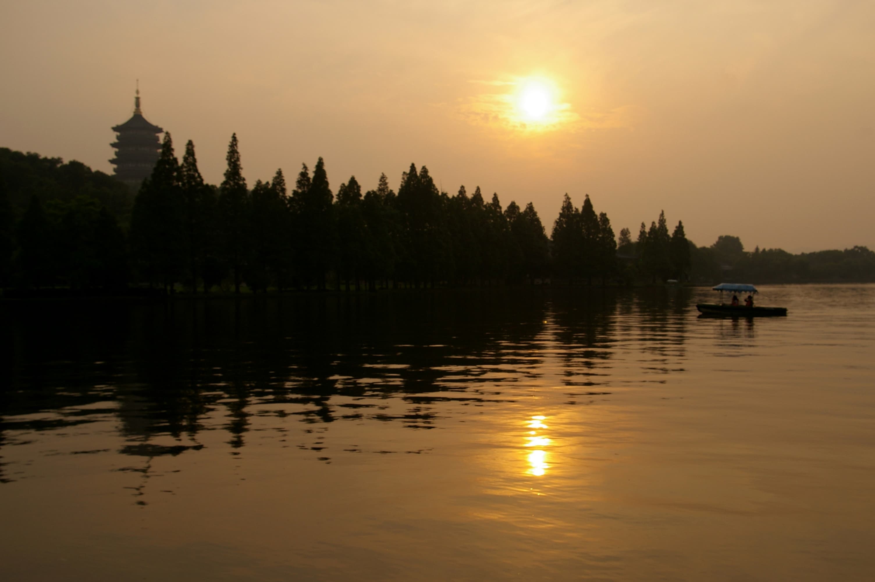 Elegant Jiangnan · Shanghai, Hangzhou, Nanjing, Wuxi, Suzhou & Puyuan 8-Day Tour